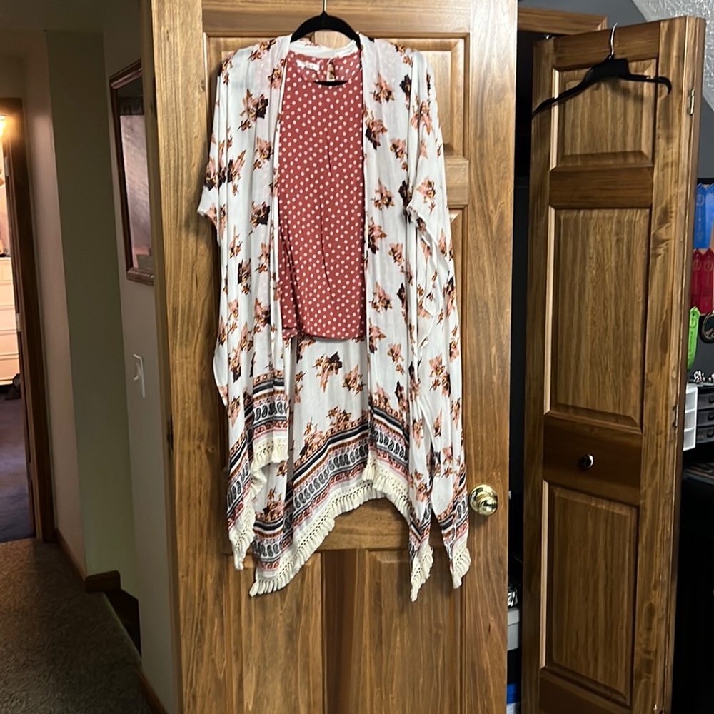 Women’s tank top and cardigan set